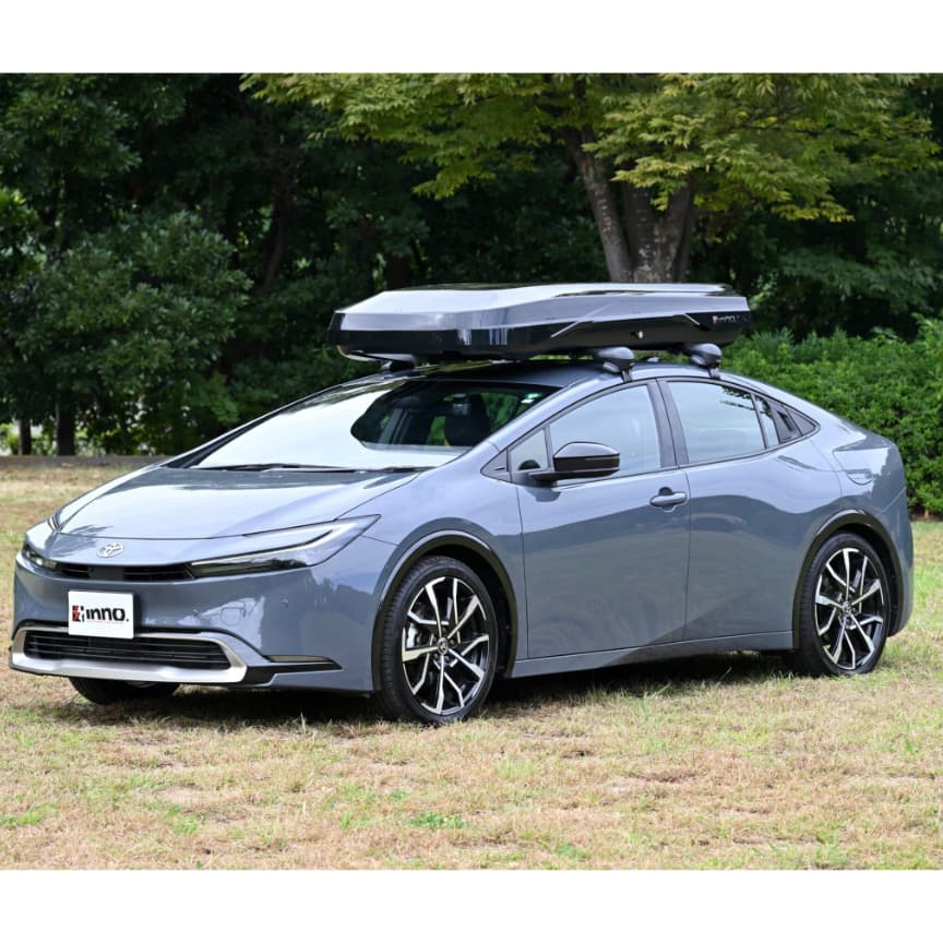 Inno BRM850BK Rooftop Cargo box installed on sedan
