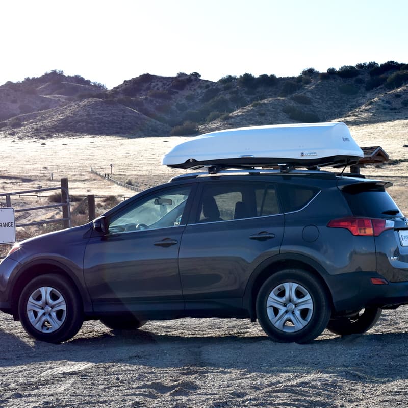 Inno Phantom White cargo box on jeep at a park