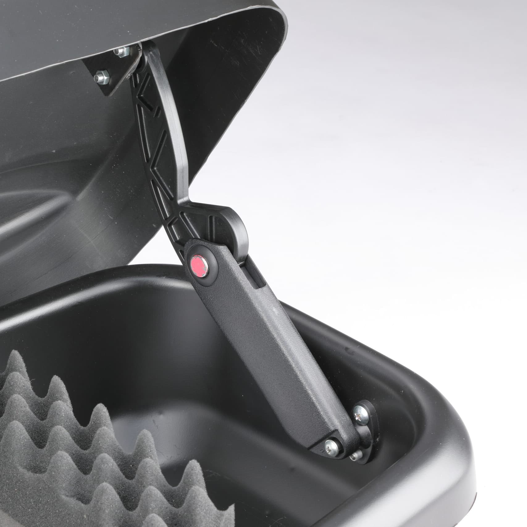 Inno Adjustable Fishing Road Carrier close up on hinge bracket