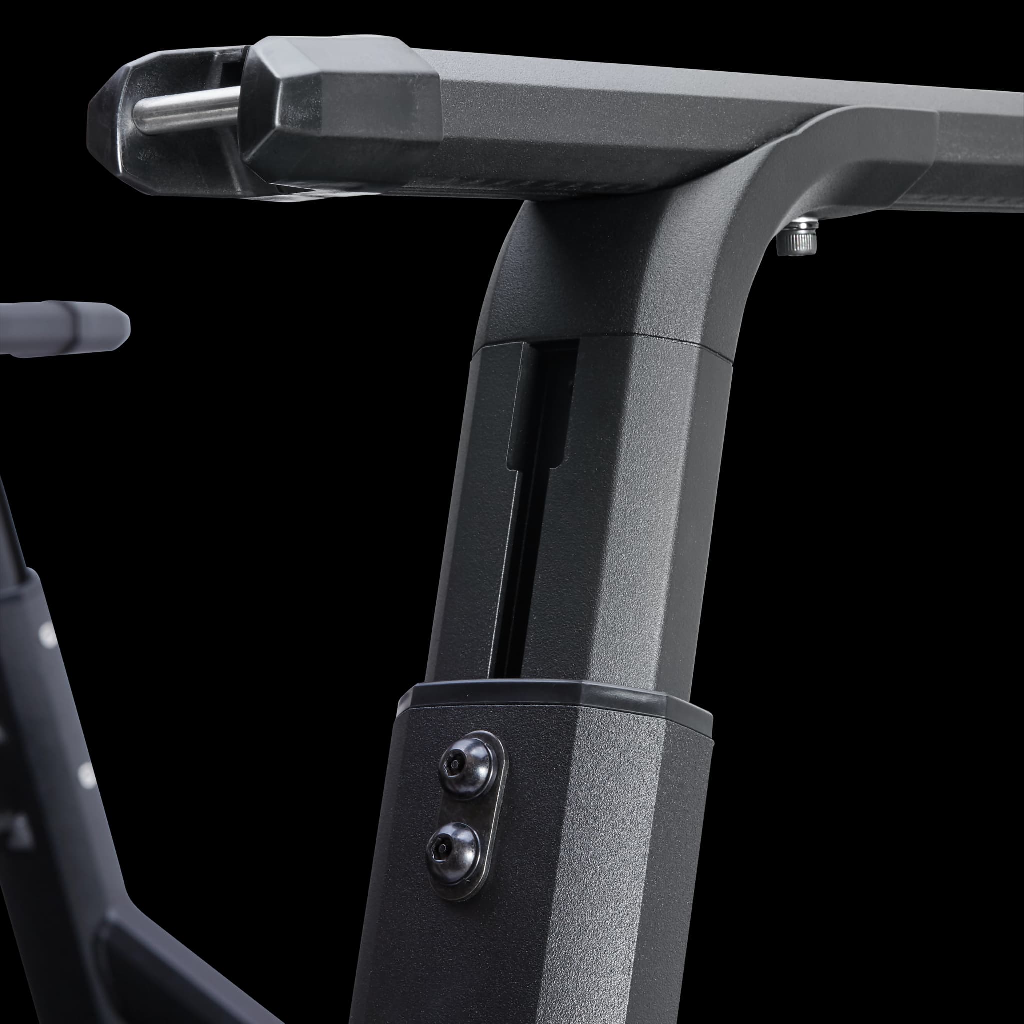 Yakima Overhaul HD Side View Close Up of Upright and Crossbar