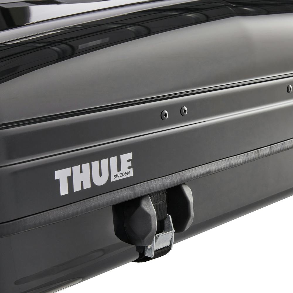 Thule Basin Rooftop Cargo Carrier Closed Close View