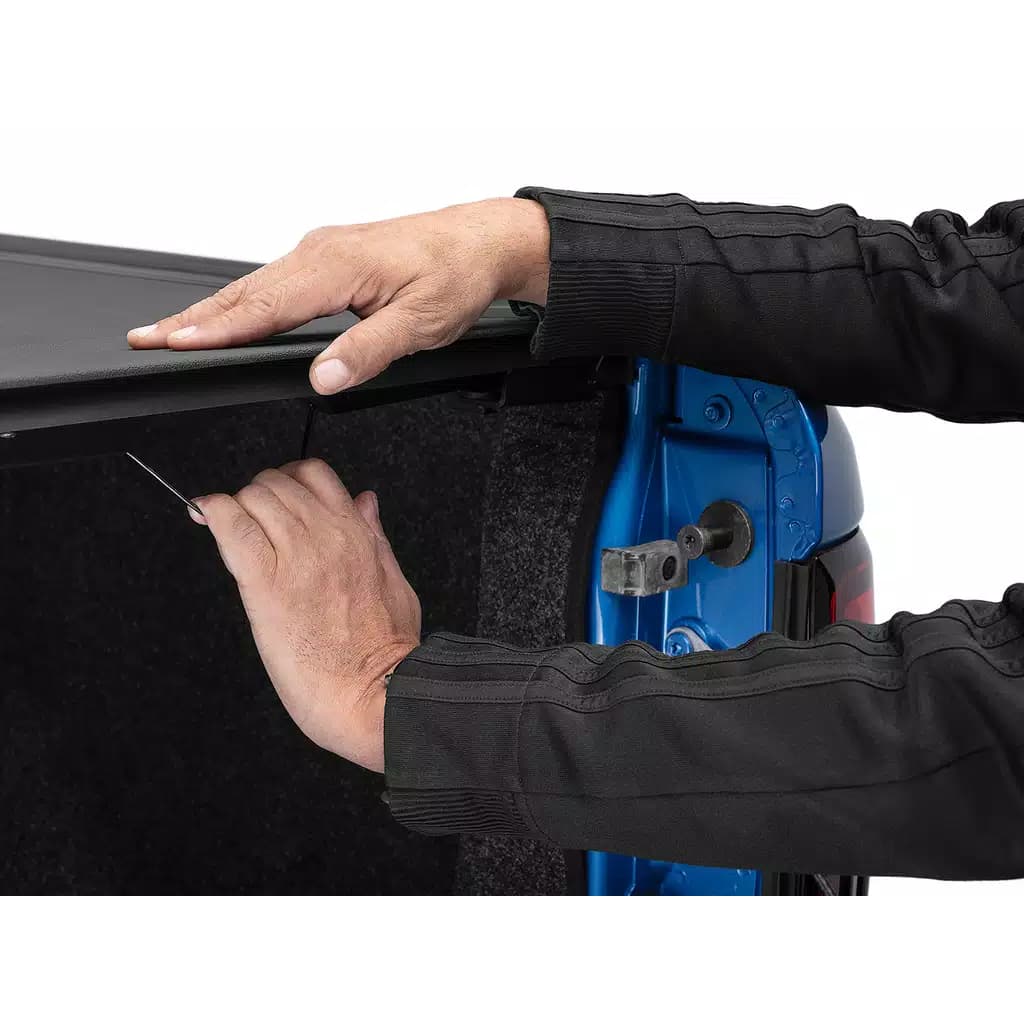 bakflip x4s closeup latch