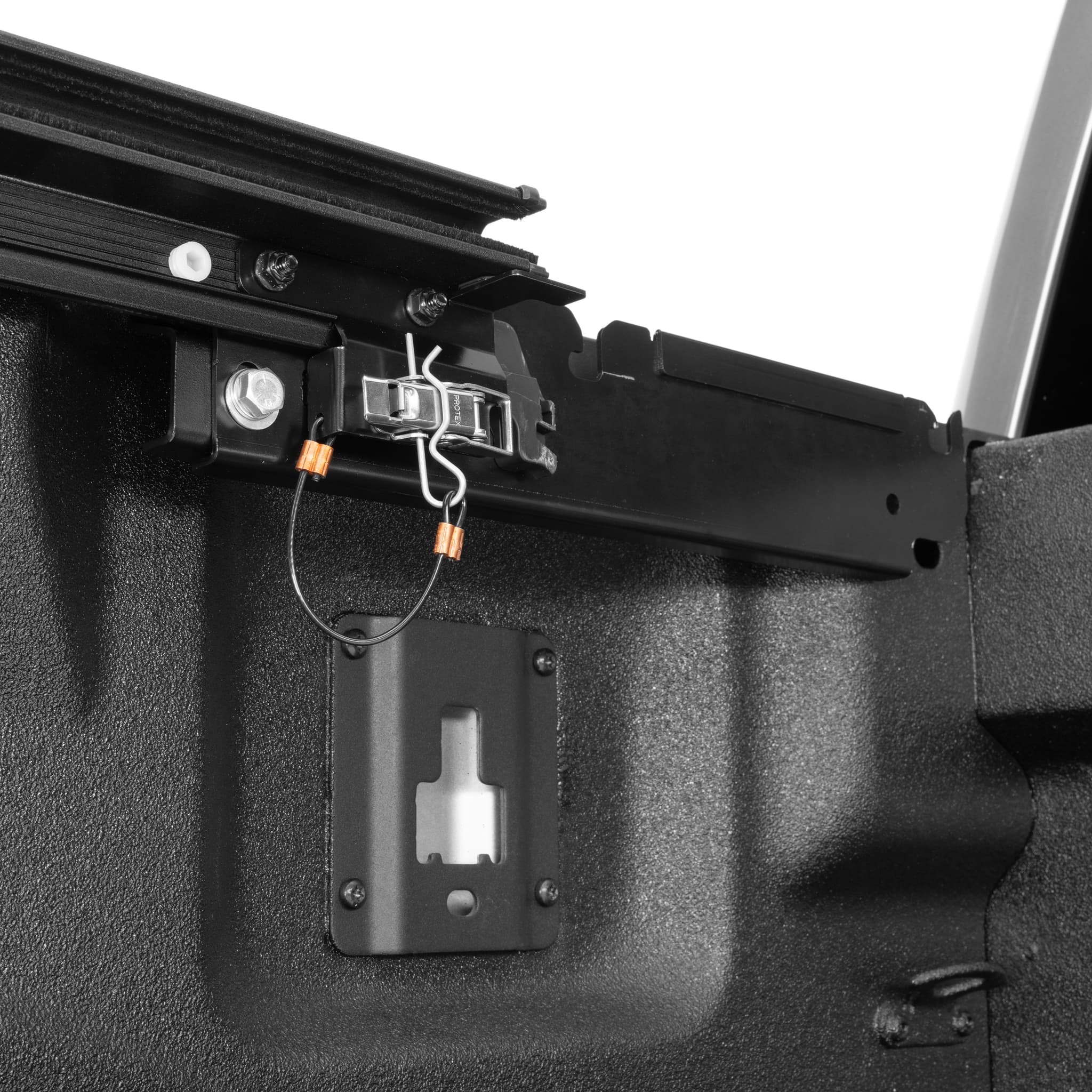 RetraxPro FRC-4000 EZ-OFF Retractable Tonneau Cover Canister Removed