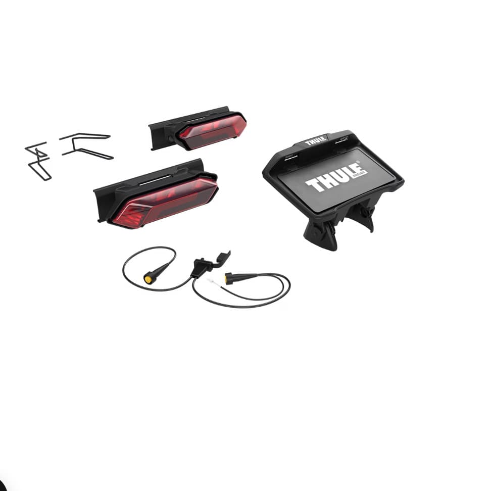 Thule Verse Light and License plate kit components on white background