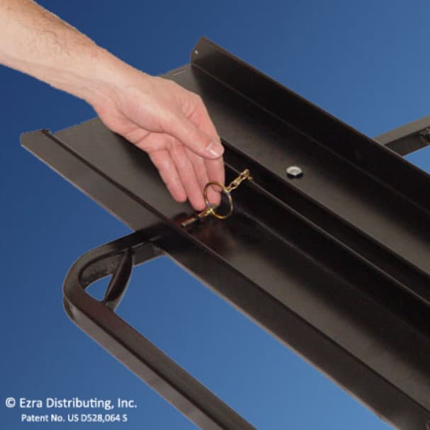 VersaHaul Double E-Bike Carrier close up on pin